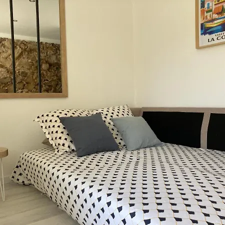 Studio De Charme Au Coeur Du Village De * Cargèse